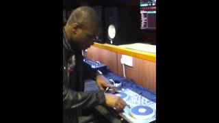 DJ Kofi vs Mix Track Pro