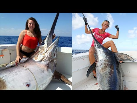 Amazing Dangerous Giant Black Marlin Fishing - Fastest Huge Swordfish Fishing & Cutting Skills