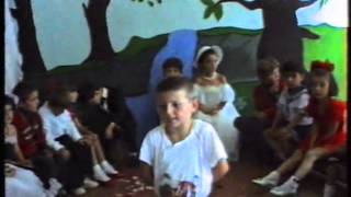 preview picture of video 'ბაღის ზეიმი 1995 წელი'