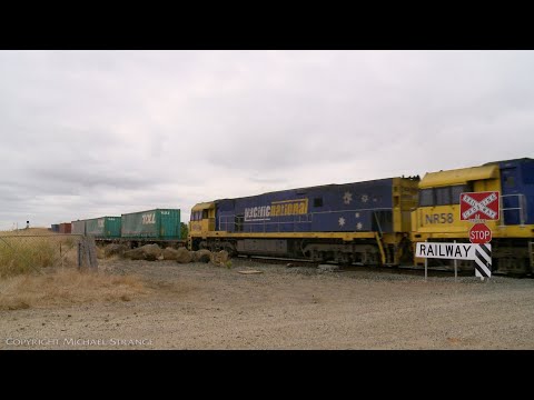 2PM5 Pacific National Container Train (31/12/2020) - PoathTV Australian Railways