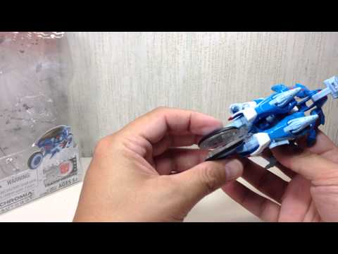 Chromia Transformers Generations IDW Deluxe Review