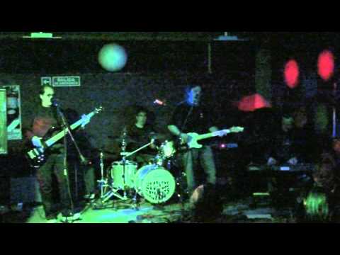 Los Gansos Salvajes - "Pasa la Vida" (Preto Bar 25/06/11)