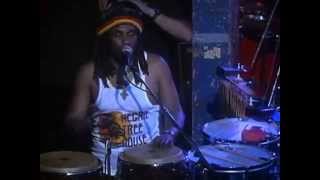 The Neville Brothers - Hey Pocky Way / I Walk On Gilded Splinters - 6/19/1991 - Tipitinas (Official)