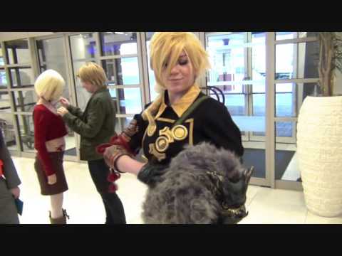 MINAMI CON 2016 Convention Floor Cosplayers