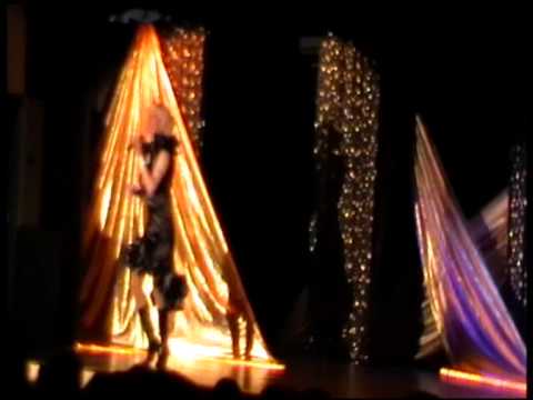 Travesti show Divoké Kočky Helena Vondráčková Samba Slečna Sindy