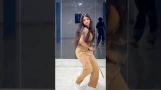 Download lagu Nari නාරි නරි Vibe එක පට්ට🥰💃 #dance #shorts #viral mp3