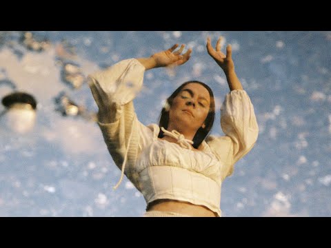 Entrevista a Valeria Castro - nuevo álbum 'Con cariño y con cuidado'