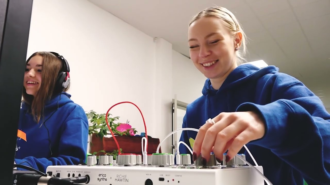 Siguldā atklāta pirmā “Zvaigznāja klases” digitālā mūzikas stacija Latvijā