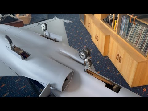 WOM Rafale  -  Test EZFW und Fahrwerksklappen