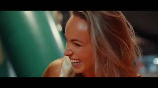 Raymon Hermans & Wesley Klein - Omlaag video