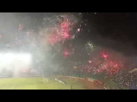 "Recibimiento Club Blooming" Barra: Los Chiflados &bull; Club: Blooming &bull; País: Bolívia