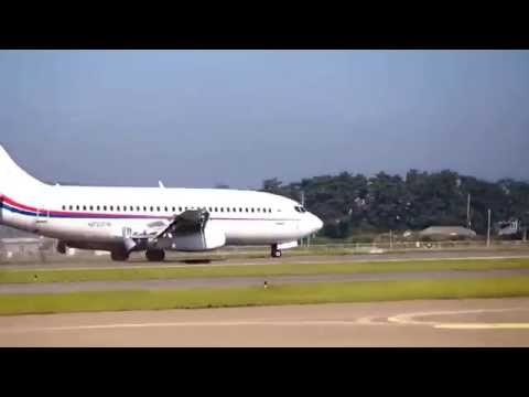 RKTA B737-200 full stop (final) landing
