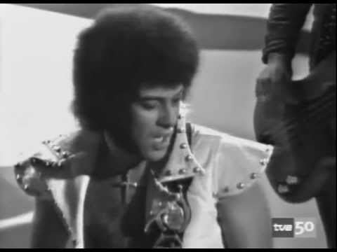 Long Legged Woman Dressed in Black - Mungo Jerry