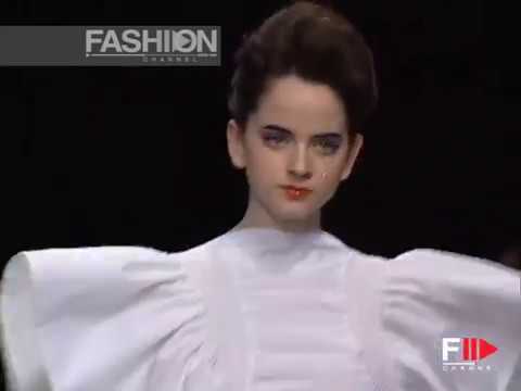 "Junko Shimada" Autumn Winter 2004 2005 Paris 4 of 4 Pret a Porter by FashionChannel