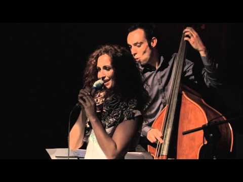 Maria Mendes - ÁGUA DE BEBER (Live in Portugal) | Along the Road international tour 2012-2013