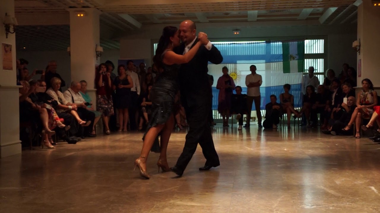 Diego Benavidez y Natasha Agudelo - "Pensálo Bien"