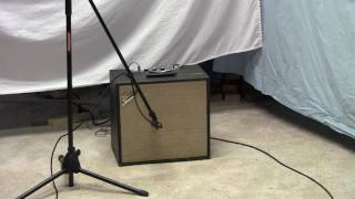 Video thumbnail for Univox U45B Amp - 1966 by Tom's Amps LLC