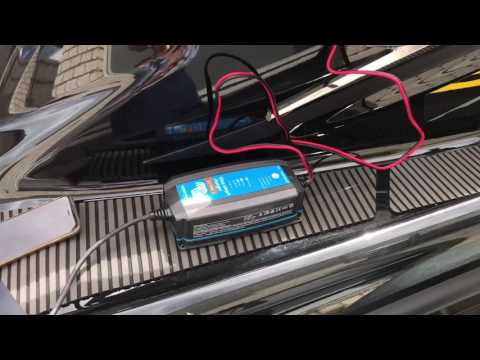 VICTRON Blue Smart IP65 Charger with DC connector 12V 10A