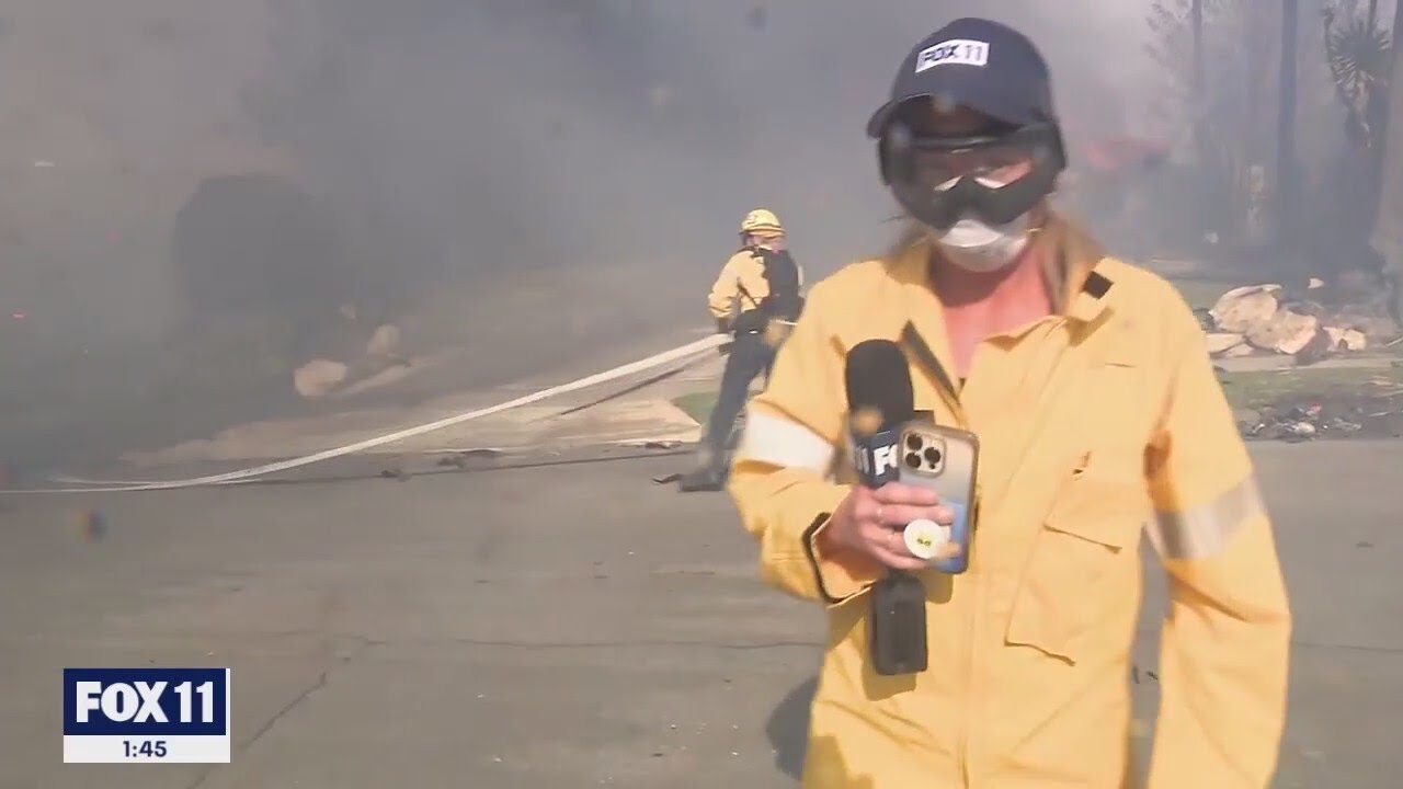 Fire explodes in Ventura County, destroys homes