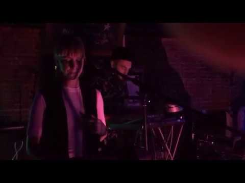 Nuaia - "Don´t know where to turn" live at Pooca Bar, Hamburg 2016