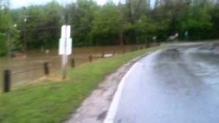 preview picture of video 'McCracken Road in Ozark, Missouri Destroyed After Flooding 4/25/2011'