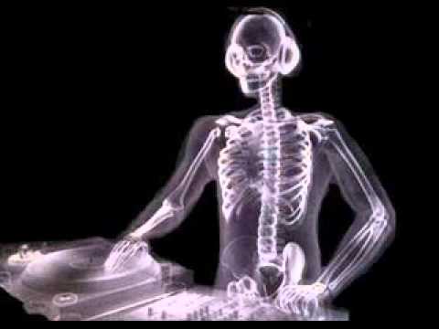 Wayne Scott Fox  -  dont hold your breath 2011 bassline