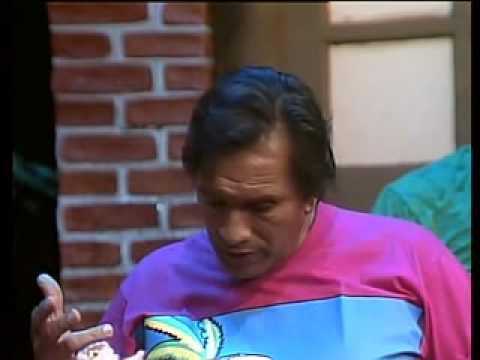 Os Trapalhoes- Didi lavando roupa