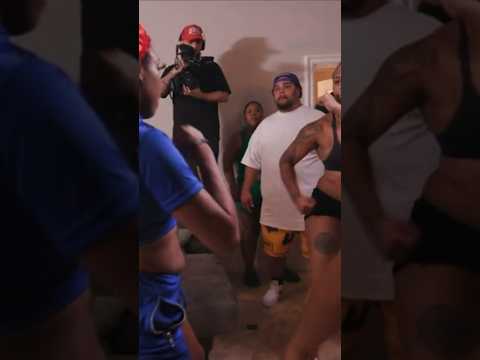 It’s Ivory rockin shxt for me 🤣 🥊 #ivory # #hoodbaby #fight #baddies #southcentral