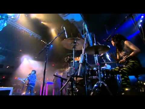 Lily Allen ft  The Big Pink   Dominos   You're So Vain   Shockwaves NME Awards 2010