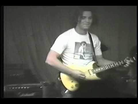 The Vandals live 1988-03-12 VFW Hall, Phoenix, AZ