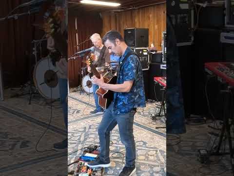 Phil Lesh + Oteil Burbridge (ON DRUMS!) jamming at the Terrapin Clubhouse!  #gratefuldead #phillesh