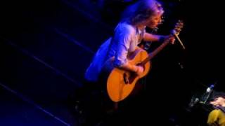 Martha Wainwright." In the middle of the night".