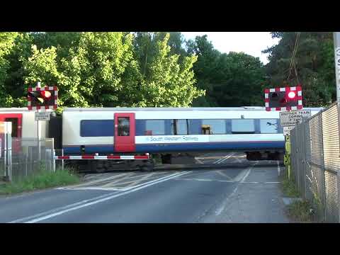 Moreton (Dorset) Level Crossing - 31/05/2022