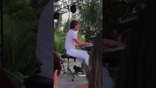 Hanson BTTI 2017 - Cut Right Through Me (Clip)