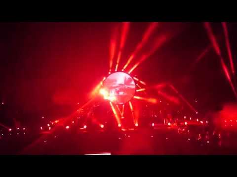 Brit Floyd @ Taormina 08.09.18 - Dogs of war