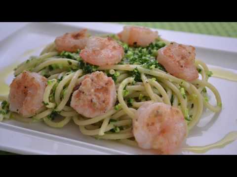 download lagu mp3 mp4 Kale Pesto Pasta With Shrimp, download lagu Kale Pesto Pasta With Shrimp gratis, unduh video klip Kale Pesto Pasta With Shrimp