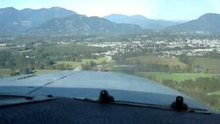 preview picture of video 'Landing at Chilliwack Canada Rwy 07 Cockpit View'
