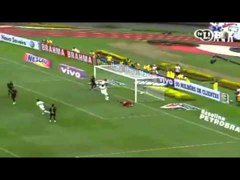 Veja os gols de Rogério Ceni ao som de AC/DC