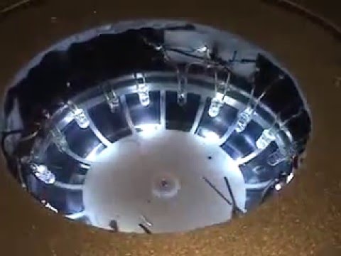 Forbiden Planet... Build And Lighting Of The C-57D Saucer...