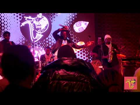 Ayrosh-  Githambutha (ft Tha Movement) (live at The Alchemist )