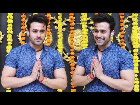 Pearl V Puri Snapped At Ekta Kapoor House For Ganesh Chaturthi | Ganesh Chaturthi 2021