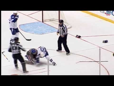 Gabriel Dumont vs Cole Schneider