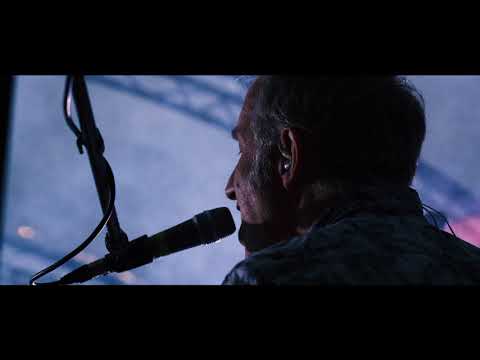 m. walking on the water live bei  DISTANZ 2_4.7.2020 Krefeld Theaterplatz