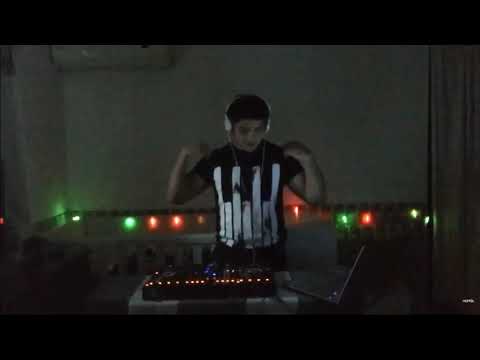KEVU x SixCap vs Eiffel 65 - Mystery vs Blue (W&W Mashup) @Monta DJ Set At Home