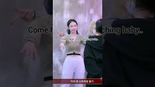 Karina called Winter &quot;my stretching baby&quot; #aespa #winter #karina