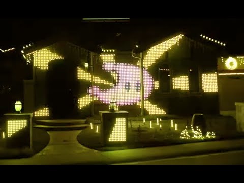 Super Mario Brothers to 36,000 Musical Christmas Lights "Jump Up, Super Star!"