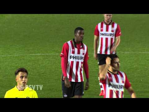 Flinke nederlaag voor Jong PSV in Engeland