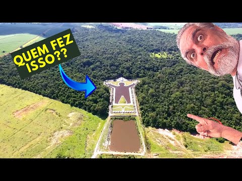 Drone filma lago com formato de gente.