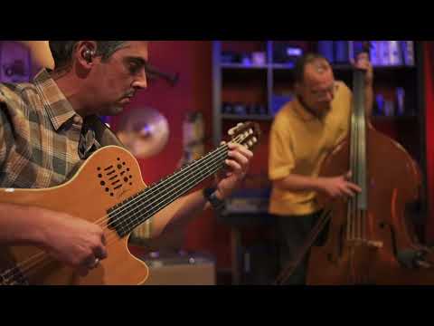 Konstantinos Gkinis and St Lavras music sessions