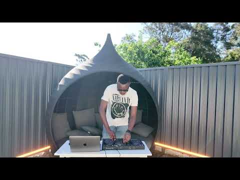 Throwback Amapiano Grooves 2025